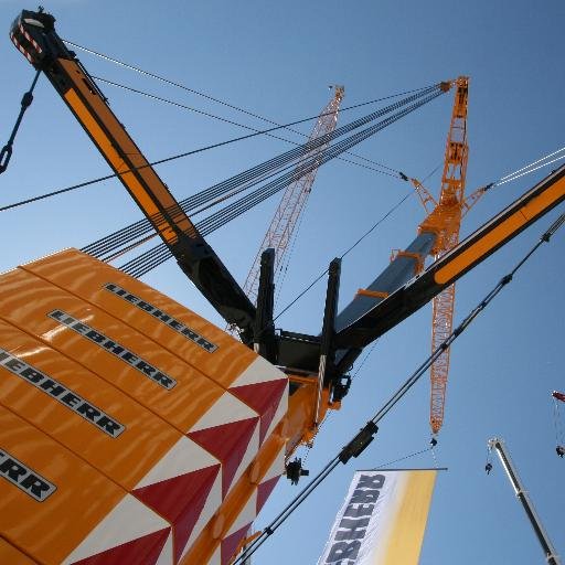 Kranliste / Cranelist is the site about who owns which #mobilecranes in #cranehire business.