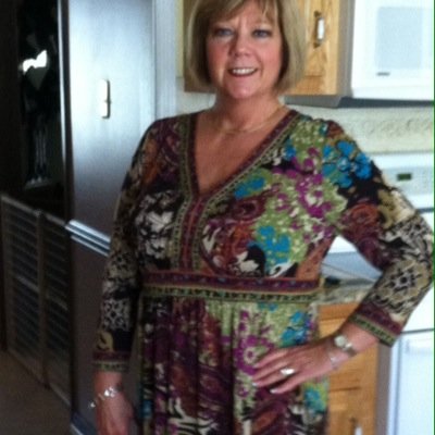 PamPbhat56's profile picture. 