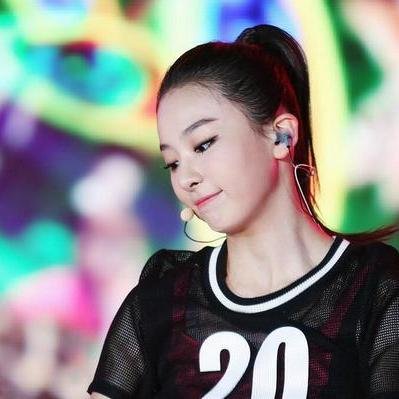 red velvet's sassy gurl. 1994.