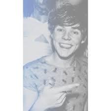 ESTO ES UN FREE FOLLOW♥ NO ME SIGAS ACA. SEGUIME EN @lujaancaruso. DOY FBACK. BESOS :3