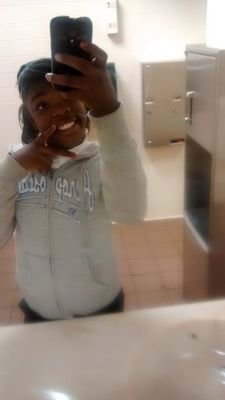 I go to I can Akron school.