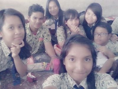 Sayangi lah pacar itu dgn tlus tanpa ada org k 3 oke ;)