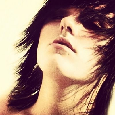 Cantante del nativo americano. follow new twitter @Matthewedwardha