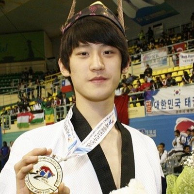 oo_tcw's profile picture. 