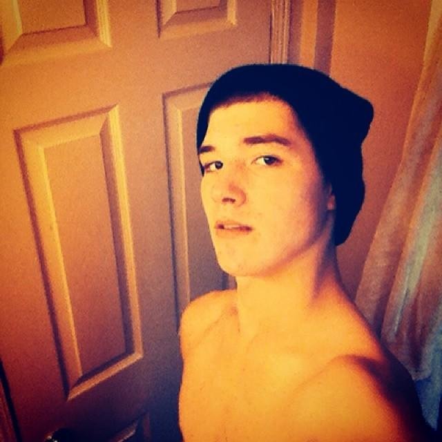 jray905420's profile picture. 