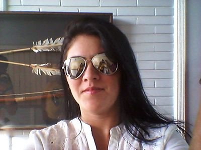 ♤~Eu faço da minha dificuldade a minha motivação, a volta por cima vem na continuação. O que se leva dessa vida é o que se vive, é o que se faz...~♤