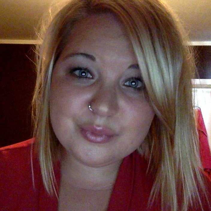 Living the good life. Lover of coffee, fashion magazines, and Netflix.