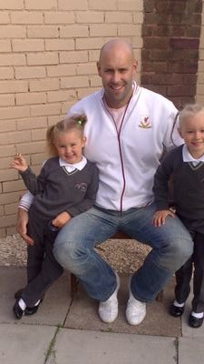 sisikora35's profile picture. 