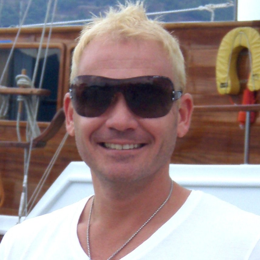News journalist, avid boater