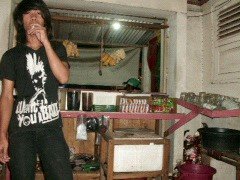 Musik metal penghilang rasa setres ku.