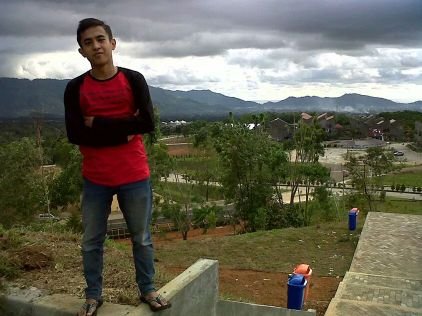 hi,,,,, my name is adhe ,,please follow me and i will following  you ,,, thanks
