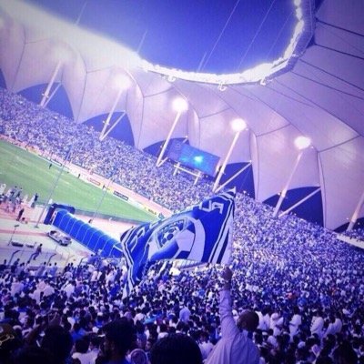 هلالي  احترم اي شخص يشجع بعقل بعيداً عن تخلف الاعلام