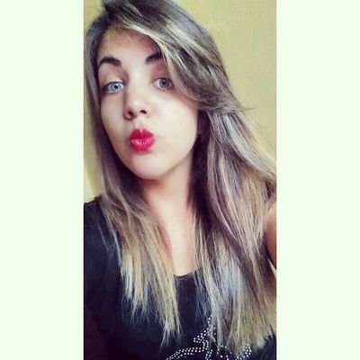 Instagram: @marie__abreu .