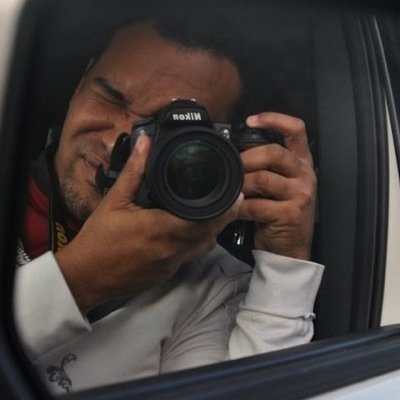 Escapando de los bombillos cubanos y sus cámaras, defendiendo la especulación de la burguesía y exaltando la mediocridad política ... ¡Viva la Oposición!