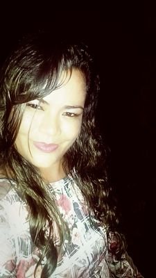 Me dê motivos pra sonhar, ou deixe-me só pra pensar como seria bom se fossemos livres de verdade...
