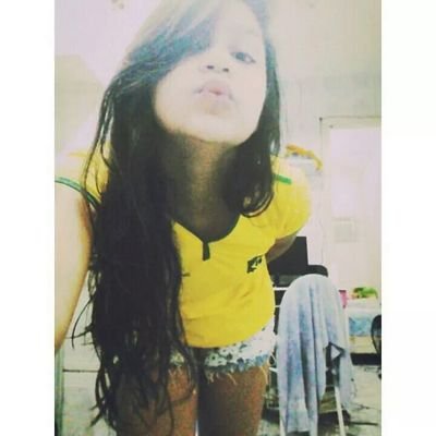 Que eu seja perdoada porque metade de mim é esse amor irracional q sinto por vocês, é a outra,também. FMV EU AMO VOCÊSDANI ALVES MINHA VIDA.