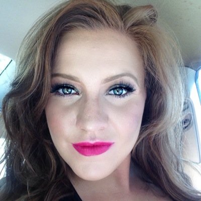 nikkireyns's profile picture. Makeup Artist....KCCO.