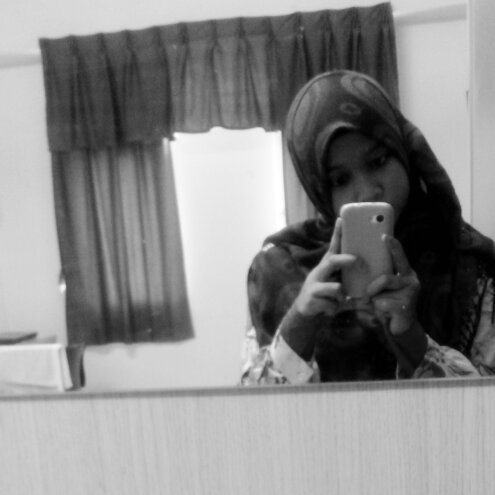 yattmashudi's profile picture. Don't worry , be happy . Because everyday might be your last :))