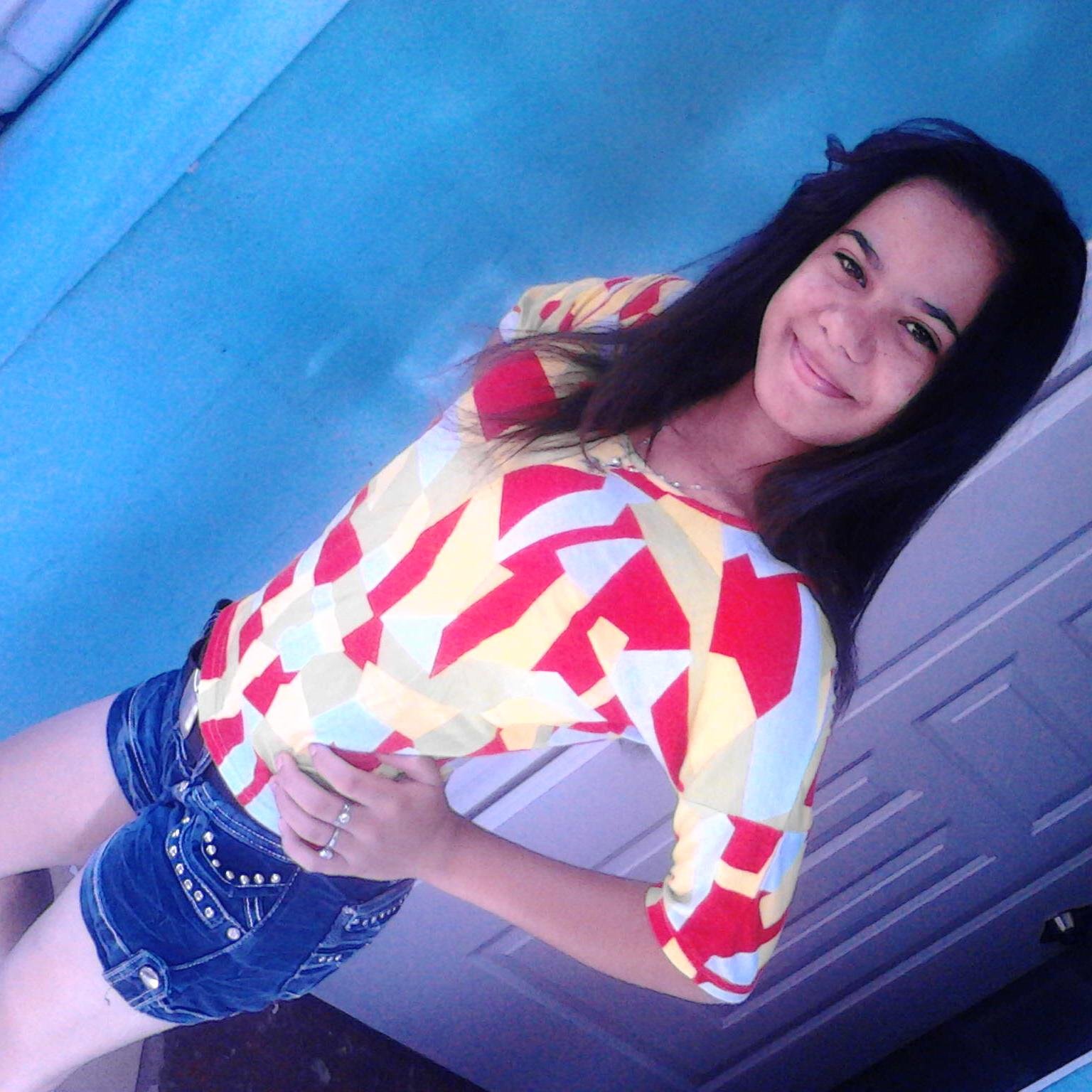 -| ~ Santa Diabla ∞ | ¡Cuidado! → Mi Sonrisa te Puede Enamorar |
Al Suuueloooo|