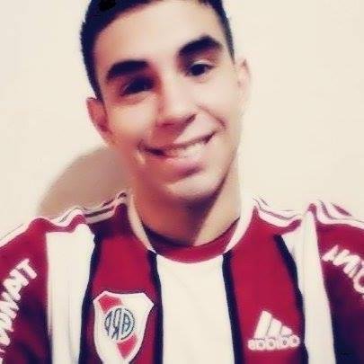 21 años- 6/8- Club atlético River Plate- F. Cavenaghi- ¡Que viva el futbol Pisculichi!  Instagram: Ivanemmanuelcarp