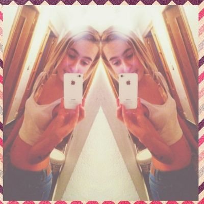 mireiaromeros1's profile picture. yo soy como soy. ¿No te gusta? no me importa, no vivo para complacer a los demás.    Águilas(murcia rubia ojos marrones claros y para que más.