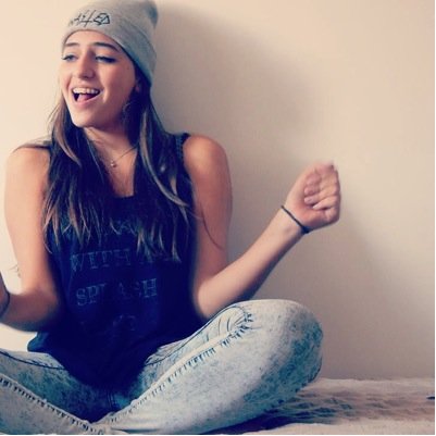 stopeart's profile picture. La connerie c'est la décontraction de l'intelligence, alors des fois je me permet d'être con. Snapchat: rnnadorable