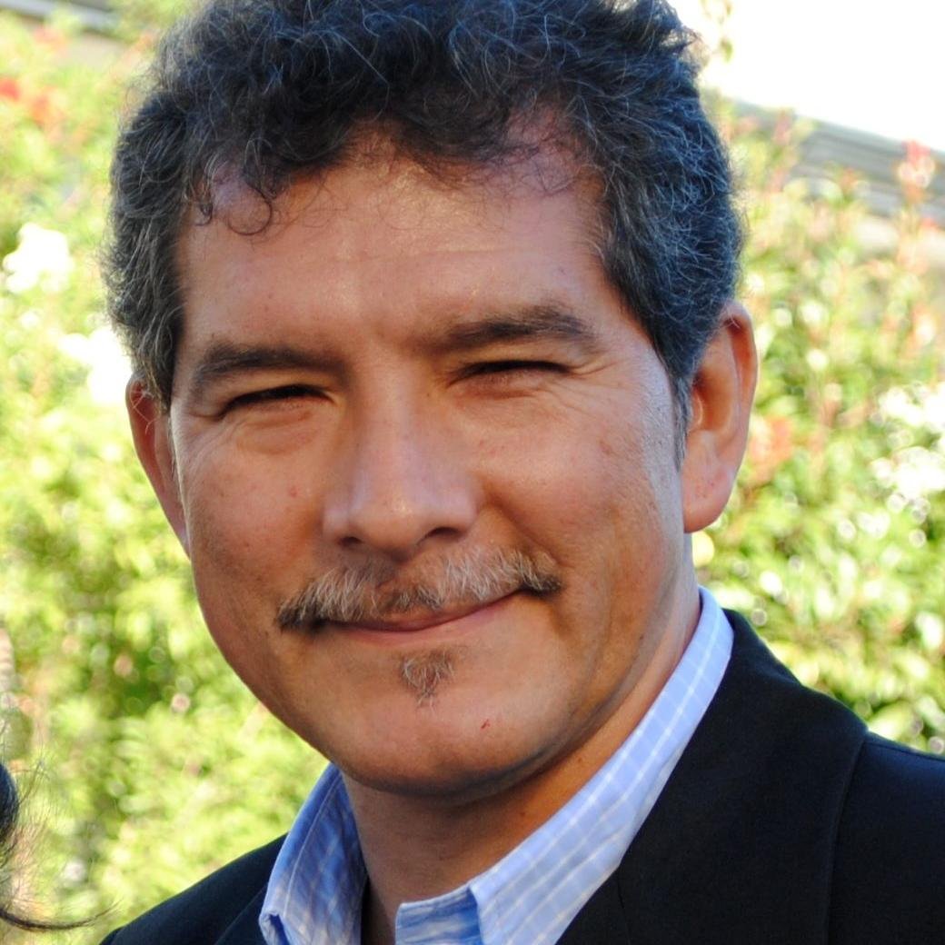 Esp. en Criminología. Prof. en Filosofía, Psicología y Pedagogía. Psicodramatista. Recreólogo. Trabajo en MJyDDHH y en Ministerio de Educación CABA.