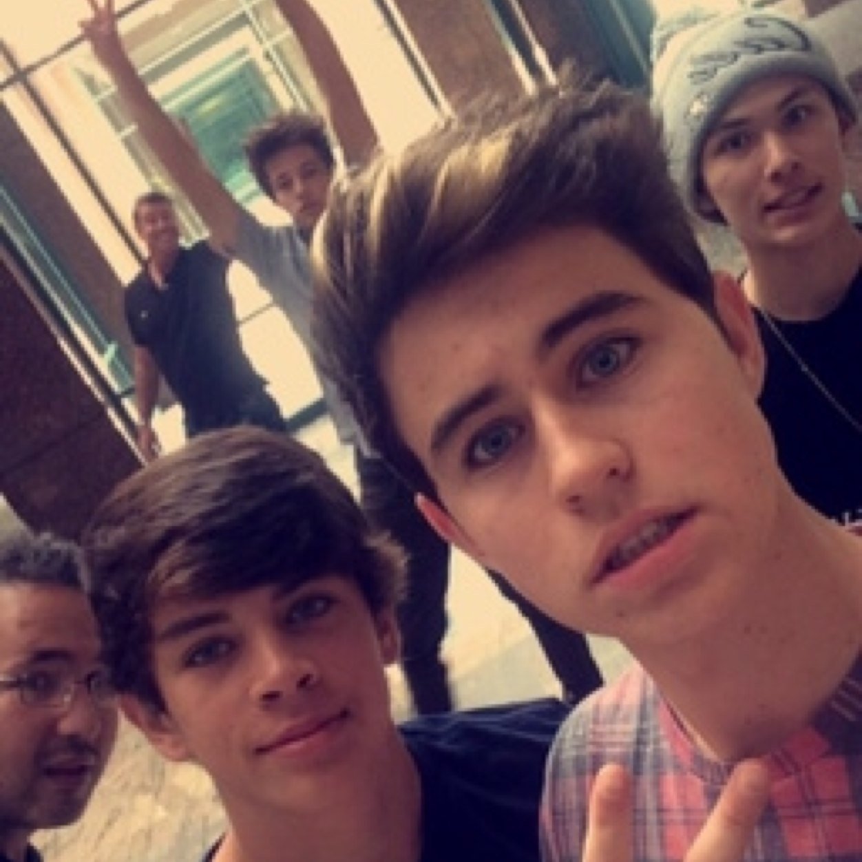 taylorsbub's profile picture. #MAGCON + cam,nash,hayes,carter ♡ 4.17.14 ~ Aaron & Taylor ♡ Shawn is my life of the party