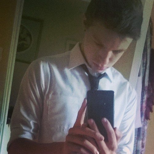 TozzaTom's profile picture. God