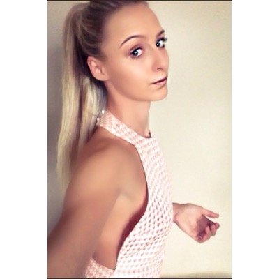 Zoeymarieknight's profile picture. 