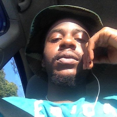 young man looking to help other make cash from home as an extra income or full time incone.
 hit my inbox if interested.