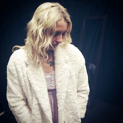 1/5 of R5 | Keyboardist | Singer | Hello Kitty | Beach | Food | Sparkles |