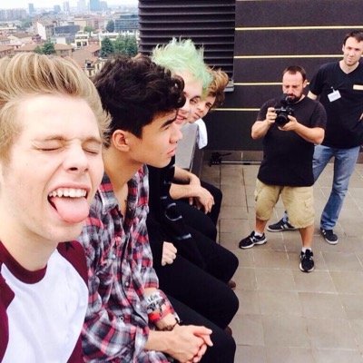 go follow @cashtonxhoodwin and @gigglyxmichael because we gave you a free follow