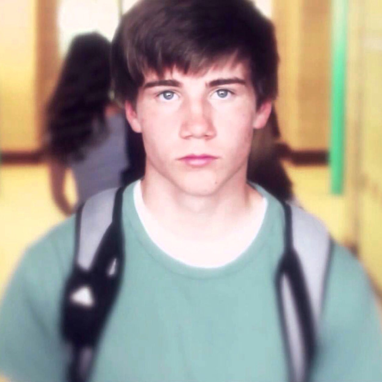 My name is Alex Zander, and theres something you don't know about me. I always thought i was the only one but im not. I have a gift, electricty. #RP #Single
