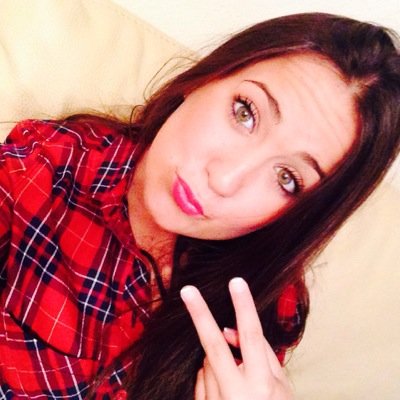 Un besito a mis perras enemigas que viven pendientes de lo que hago