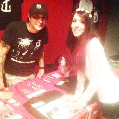 BulletsRevenge's profile picture. this is the twitter I used to use to obsess over Frank Iero & MCR. I still obsess over them just not on here anymore