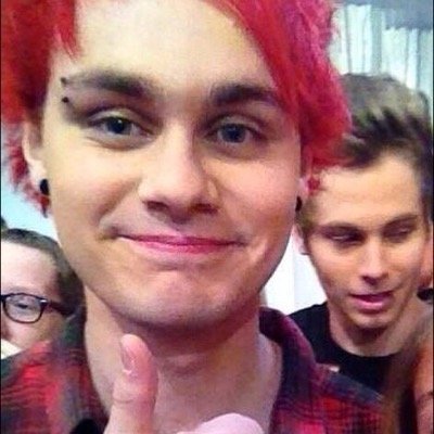 heres a free follow now, follow @5sos82 !! thx, luv ya xxxxx ps ifyou do ill dm you to alex ramos & chrissy constanza ❤️