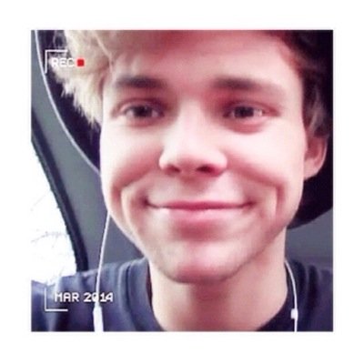 Go follow @Layoutsquad for layouts ☺️