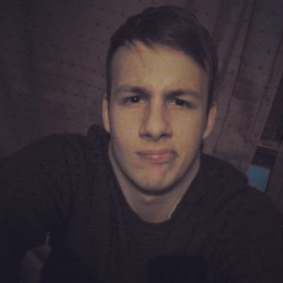 LuqasVior's profile picture. Adolescente, camino a la facultad, trabajo, estudio, salgo, como y duermo, tengo un Caniche Toy.