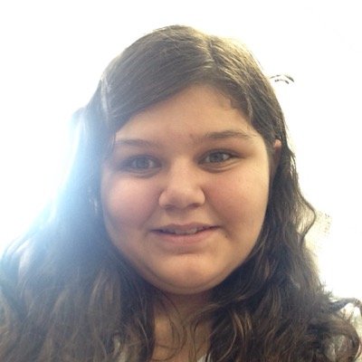 hi my name kate i am 13 and i love eveyone the same