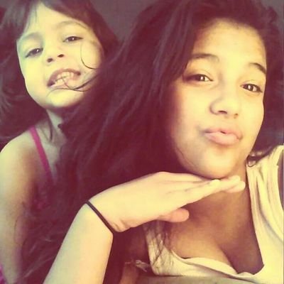 RiveroAnelsa's profile picture. 