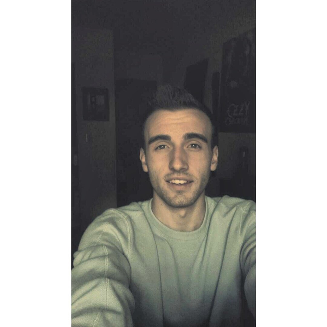 christianswaff1's profile picture. if you wanna know me message me :)  #weirdashell #followback FHS junior Livin life, bein me, and not givin a shit