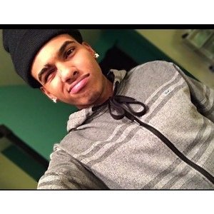I'm Davin, a 17 year old who enjoys producting music and playing basketball. @Alyssa_Aricl and I go to Salion High School. {Single}
