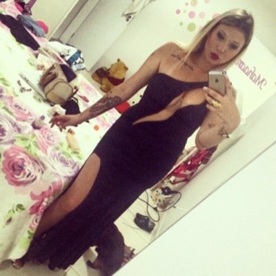 Abençoada por Deus! Sou uma mulher extremamente feliz!  Eu amo e sou amada! Bem-vindos ao meu Twitter!