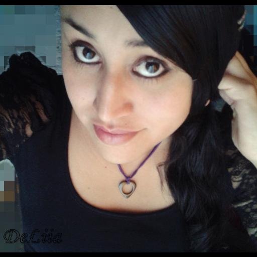amo el color morado, soy fan de 1D, soy detallista y nací el 14 de marzo, etc.