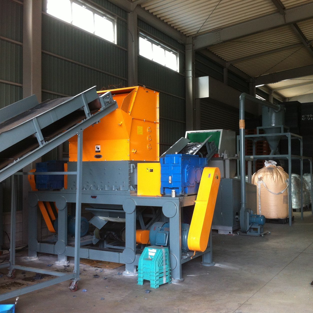 We build recycle production line