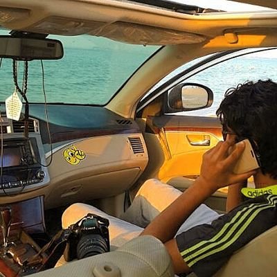‏‏إذا أنحدرت في مستنقع التنازلات في دينك فلا تتهم الثابتون بأنهم متشددون،
فالحرام يبقى حرام ولو فعله الجميع، تمسك بمبادئك وأحسن الظن بالله.