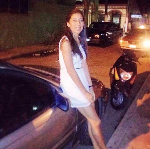 soñadora apacionada y muy sencilla * 
soy lo mas loco que tus ojos aiga visto!! 
follow me and I follow ;)