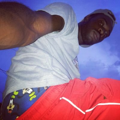 TweetsHeavy's profile picture. Am foreverhood real nigga talk about grown shit......#U got dat rite.