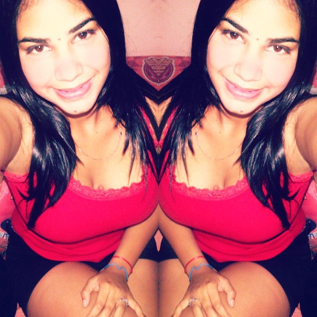 17a,Instagram:marianvv28;iloveyoufamily♥ Friends☺Kmpt♥ Mgvg♥Wecv♥/Austin Santos♥ ¡FutbolClubBarcelona!